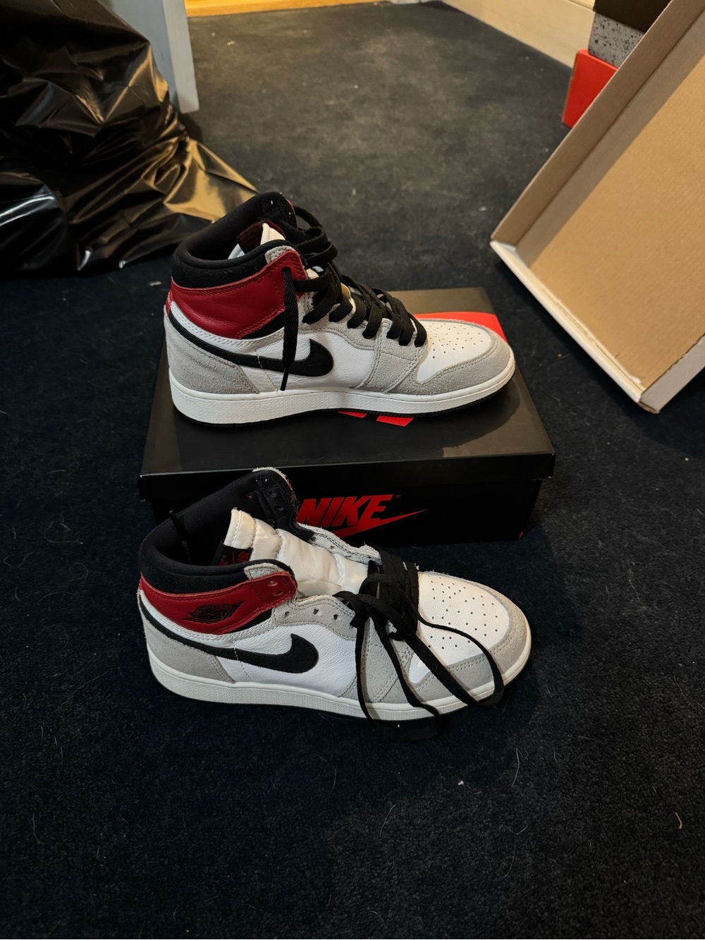 Nike Air Jordan 1 High White/Black/Red Retro Sneakers